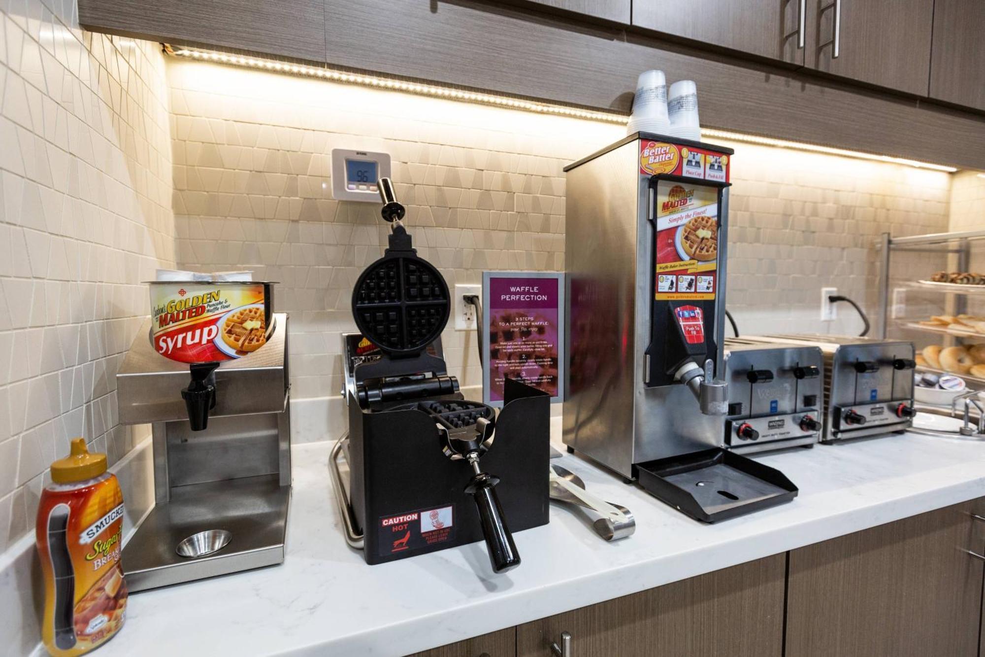 Residence Inn By Marriott Oklahoma City Airport Екстер'єр фото